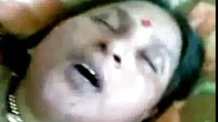 ఎరుపు అందం తో రష్యన్ అంగ కాస్టింగ్ తెలుగు సెక్స్ సారీస్
