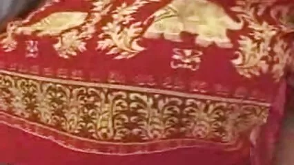ఎరుపు బొచ్చు రష్యన్ పతిత పైన్ సెక్స్ సెక్స్ తెలుగు ఫారెస్ట్ లో నగ్నంగా డోగోలా పొందడానికి